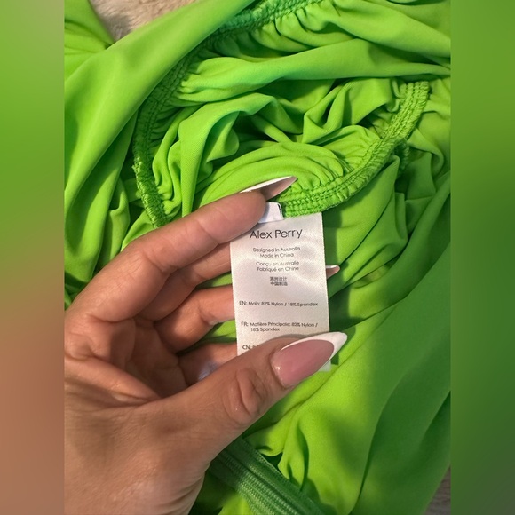 Alex Perry Neon Green Ruched Long Sleeve Dress - Picture 8 of 14